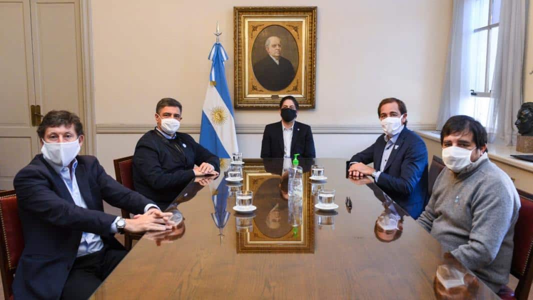 firma entrega de netbooks