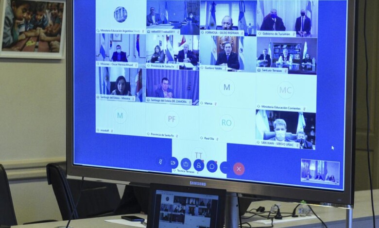 teleconferencia regreso a las aulas