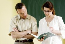 representante legal junto a profesora