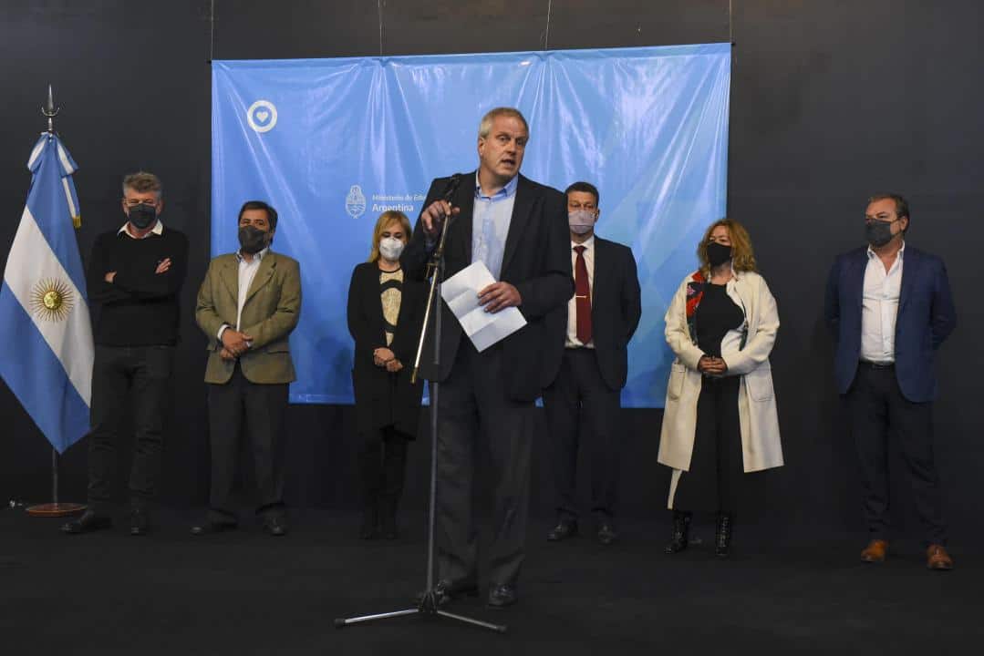 nuevo gabinete del ministerio de educación