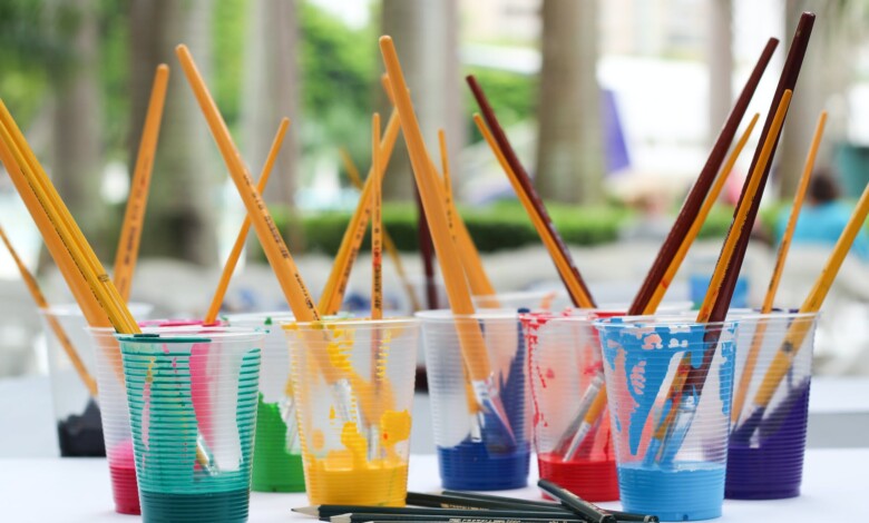 pain brushes inside clear plastic cups