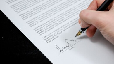 sign pen business document