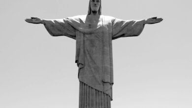 christ the redeemer statue